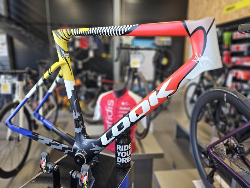 KIT CADRE 795 BladeRS The Art Of Cycling x Jay Kaes 