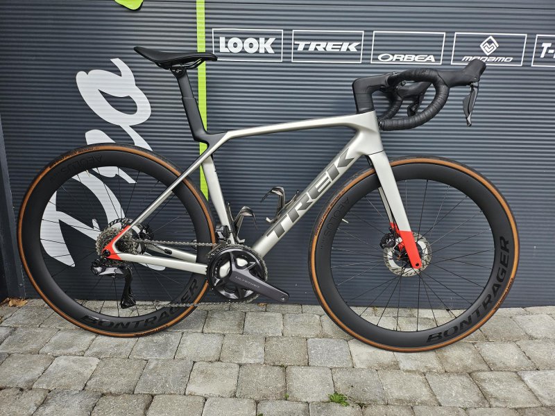MADONE SL 7  GEN 8